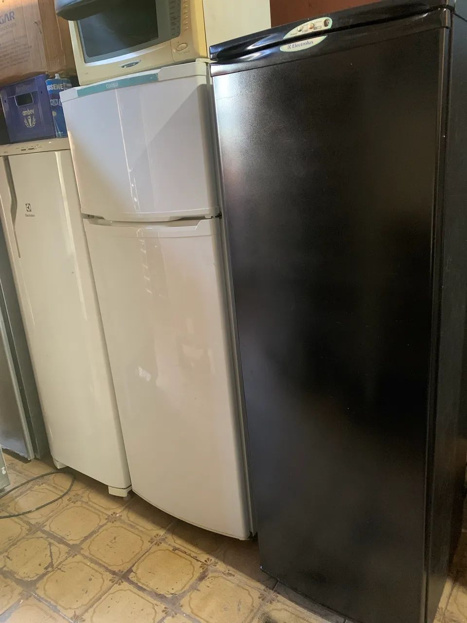 Freezer vertical Electrolux funcionando perfeitamente  - Foto 2