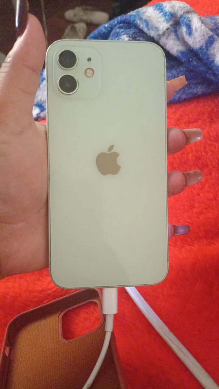 iPhone 12 64G Branco  - Foto 2