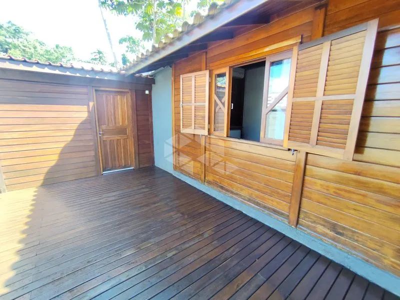 Casa para alugar com 3 quartos e 80m² no bairro Itacorubi - Foto 4