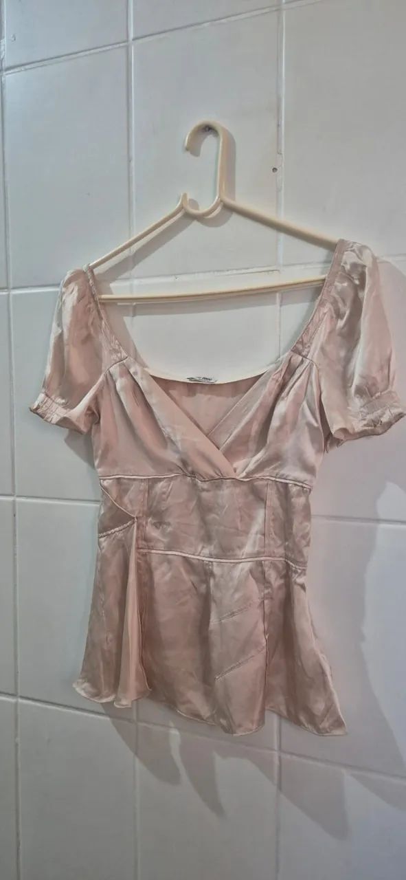 Blusa Miu Miu em Seda Pura (Tom Champagne) - Foto 3