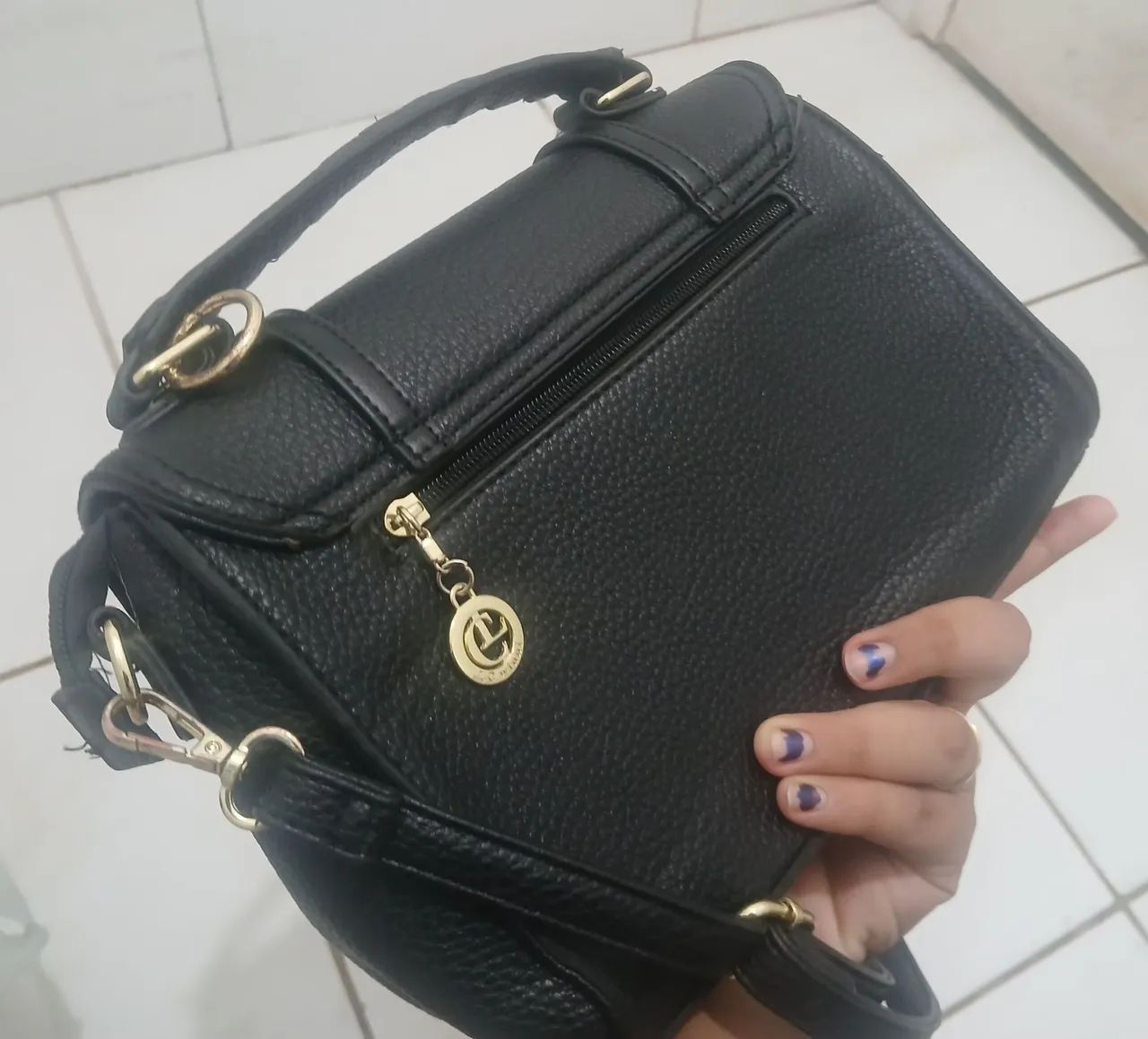 Bolsa preta de couro - Foto 2