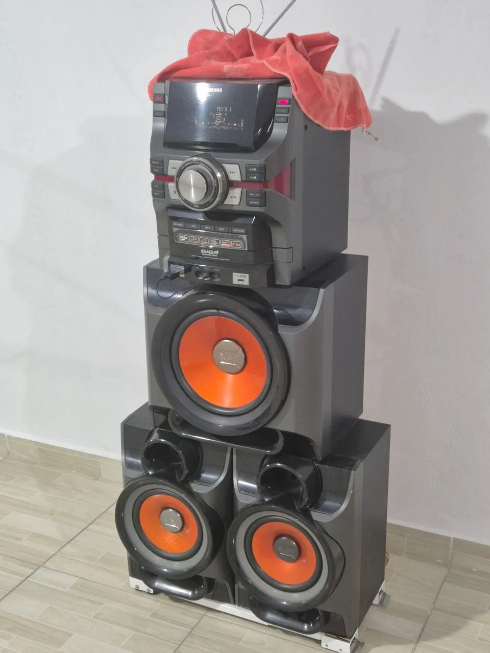 Som com 3 caixas Samsung