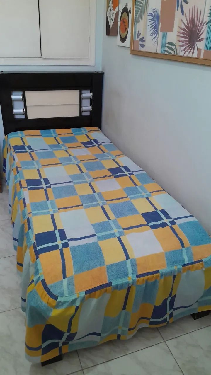 GUARDA ROUPA + CAMA SOLT. COM COLCHÃO  - Foto 2