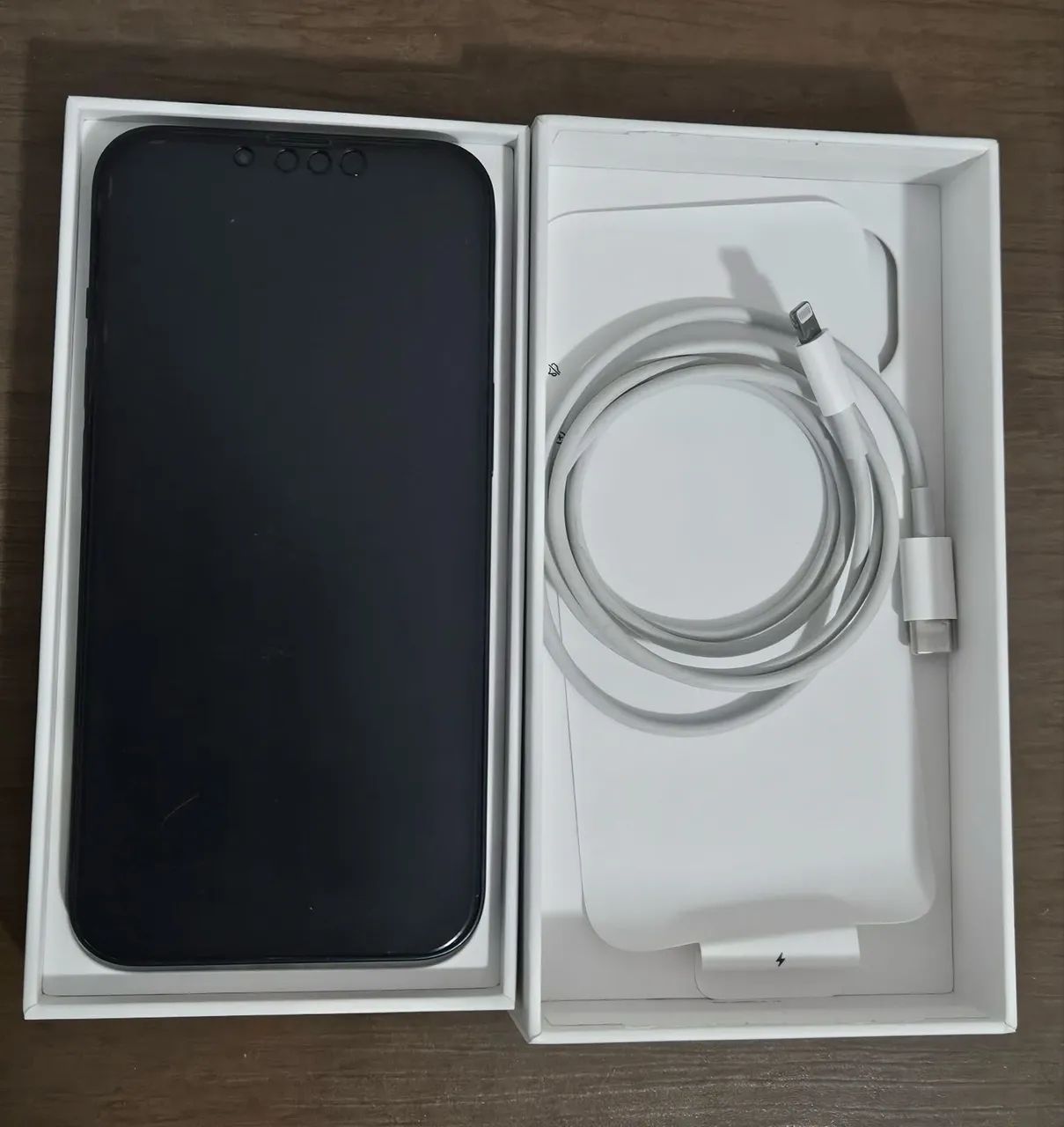 iPhone 14 128 gb com nota fiscal e carregador original