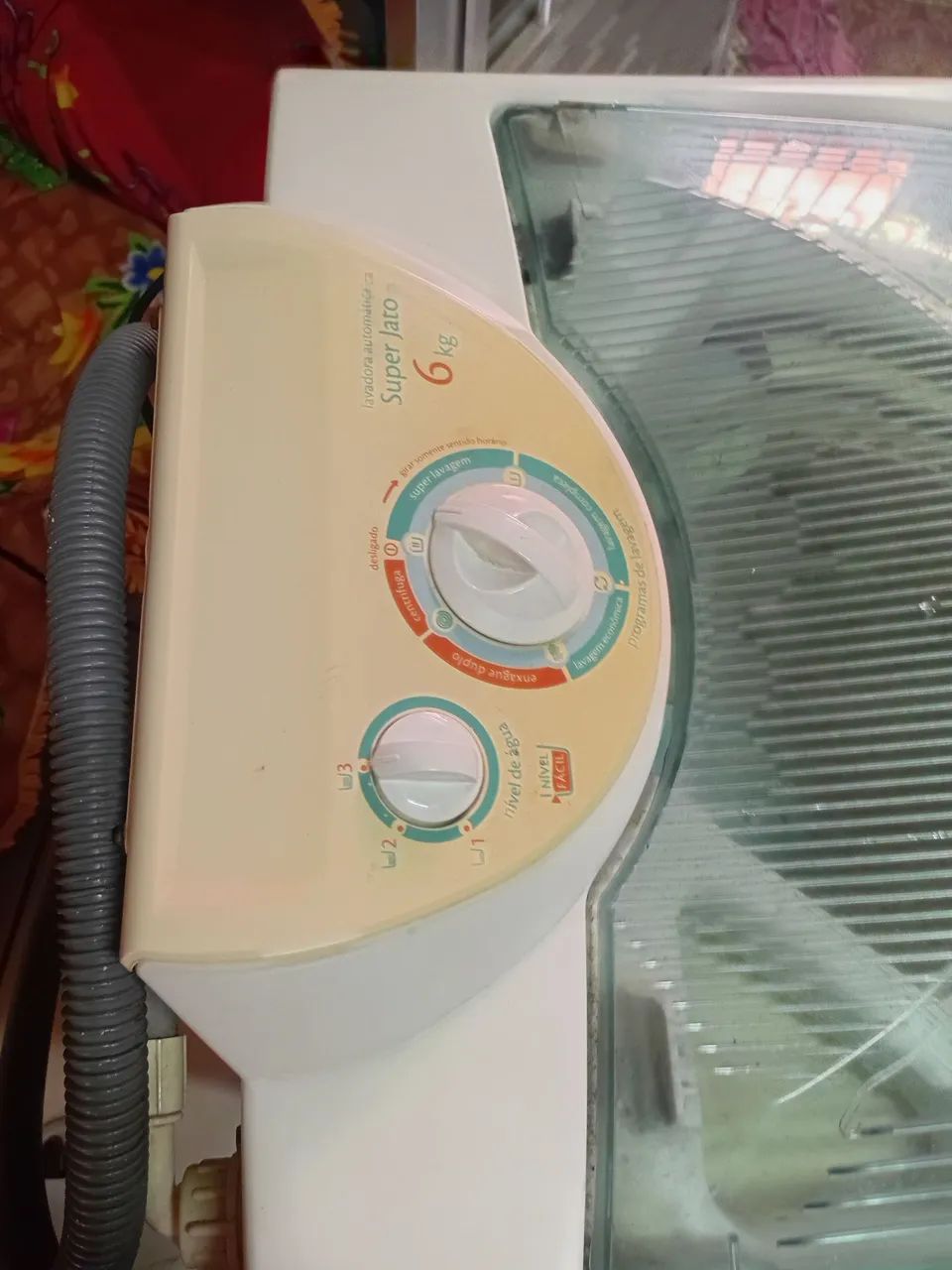 Máquina de lavar roupas 