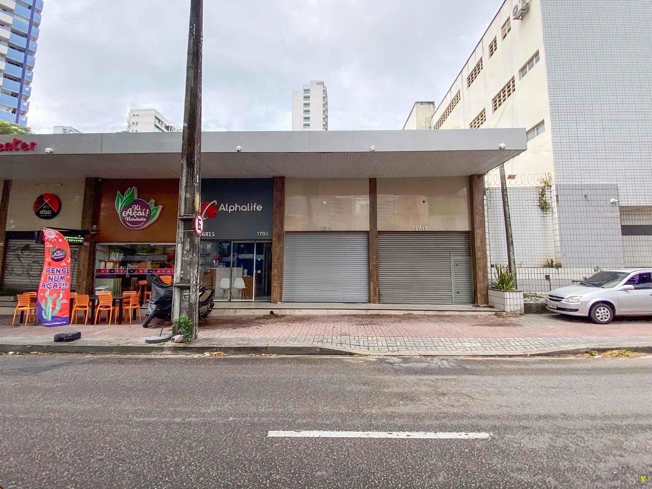 Loja com mezanino e estacionamento na Aldeota