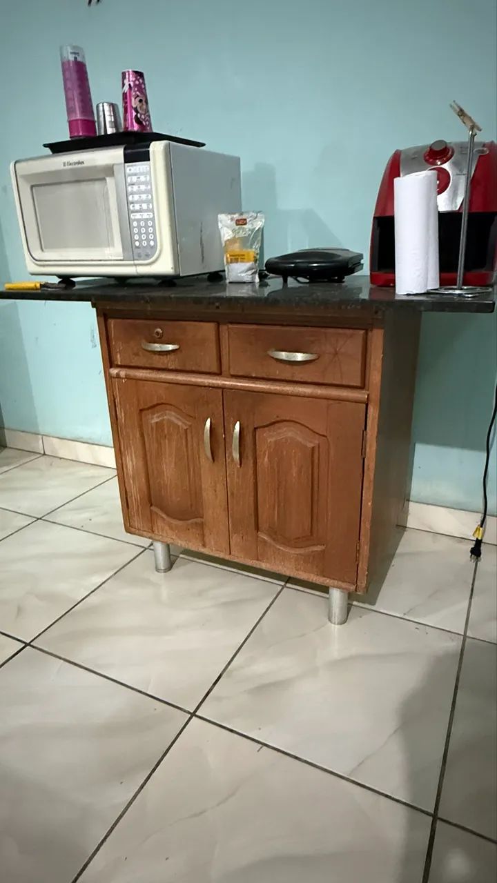 Balcão de MADEIRA 