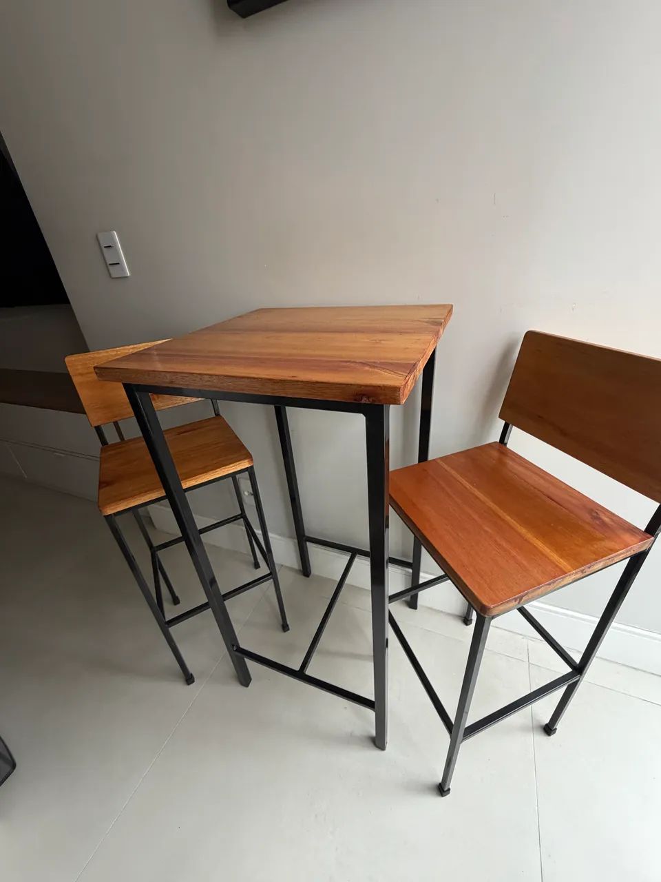 Mesa com banqueta  - Foto 3