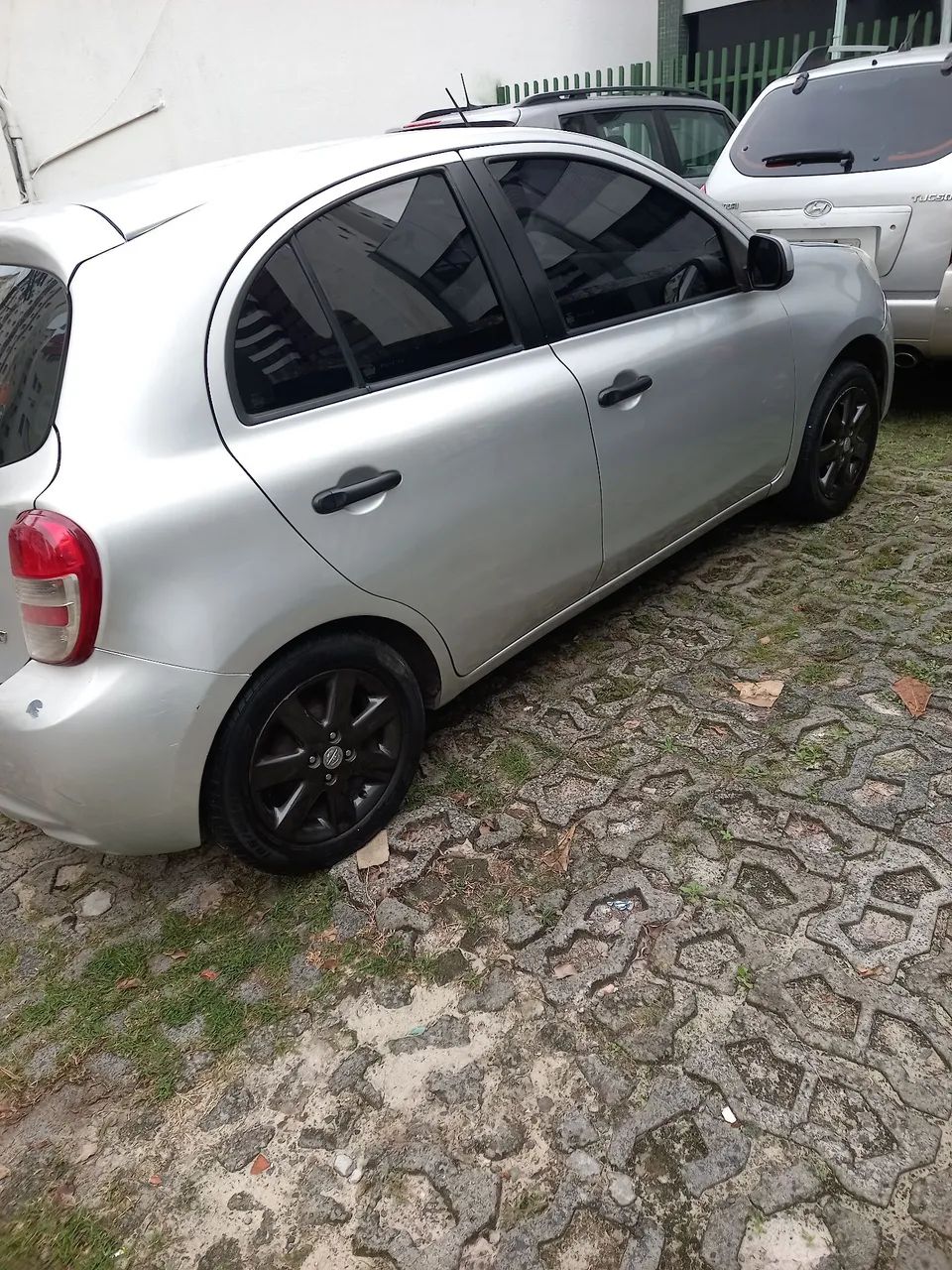 Nissan March 2013