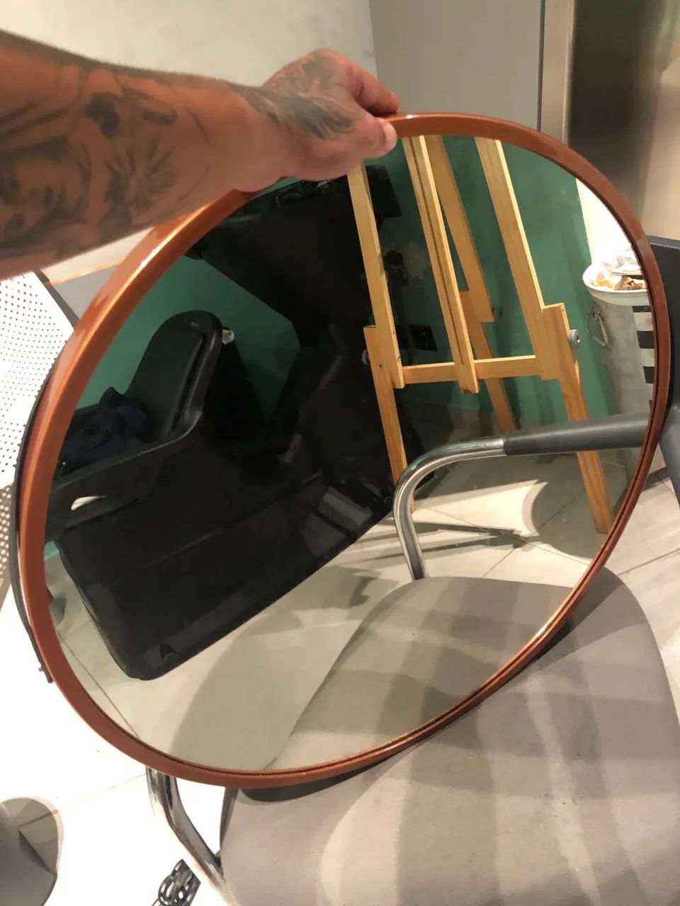 Mirror65082644924033122