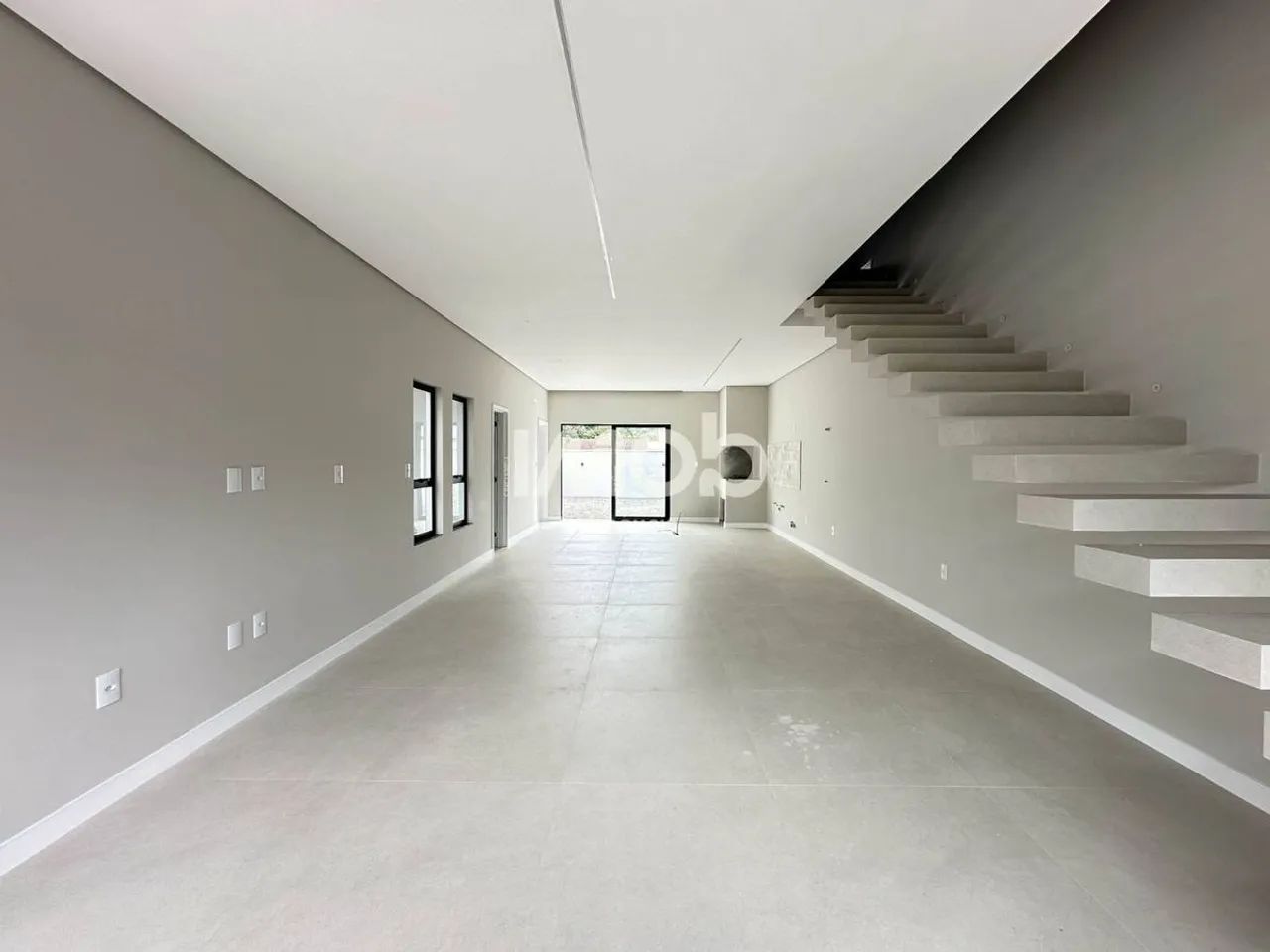 GEMINADO COM SUÍTE + 2 QUARTOS, AMIZADE - Foto 3