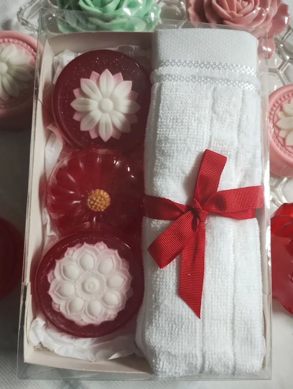 Kit presente três sabonetes glicerinado perfumado morango 