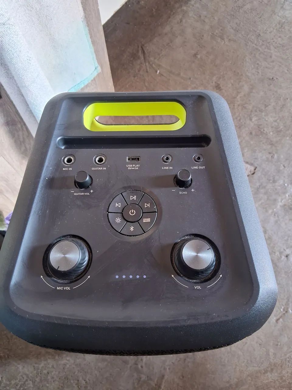 Vendo caixa de som infinit 200