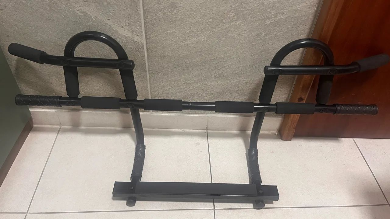 Barra de Porta Multifuncional 