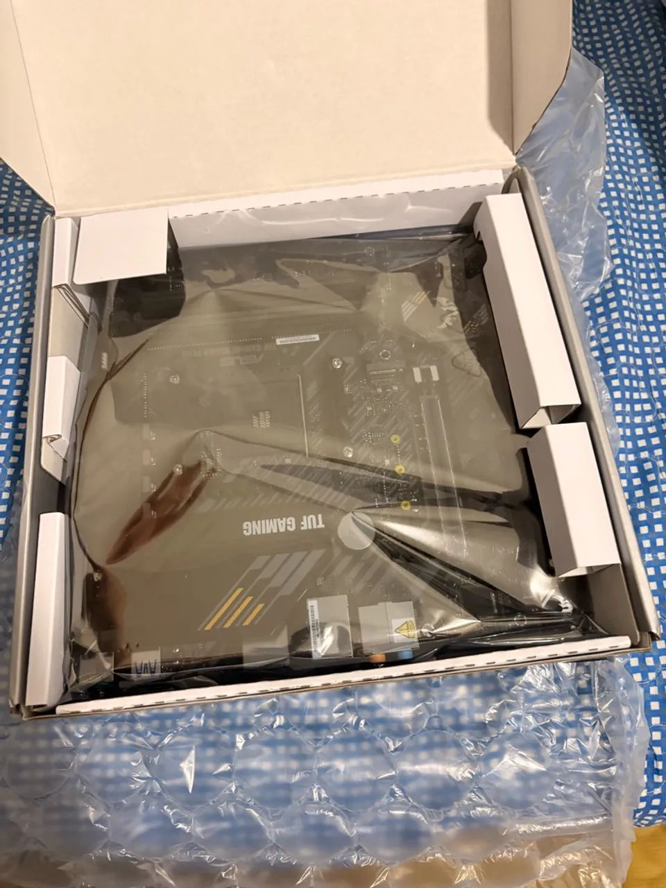 b550m tuf, nunca usada  - Foto 2