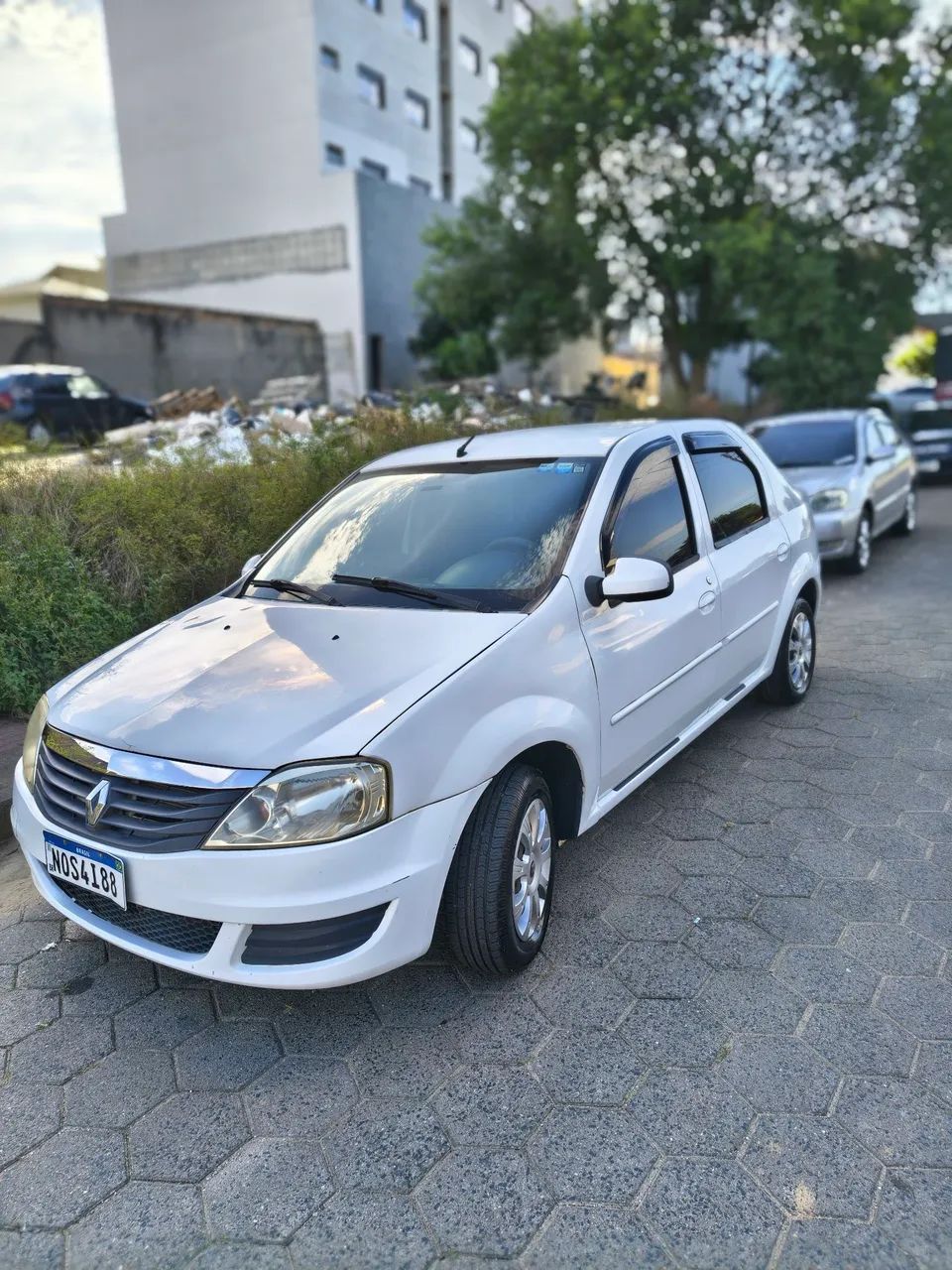 Renault Logan Expression Hi-flex 1.6 8V 4P 2011