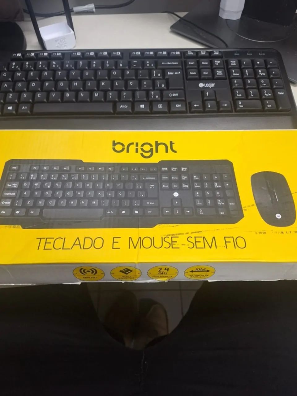NOTEBOOK + TECLADO $400,00 - Foto 3