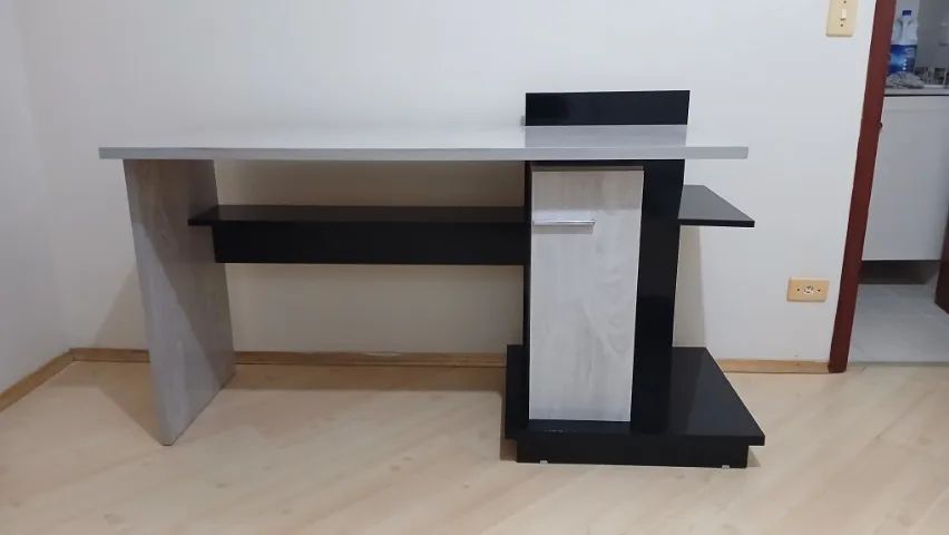 MESA PARA PC E NOTEBOOK COM ARMÁRIO INTEGRADO - Foto 4