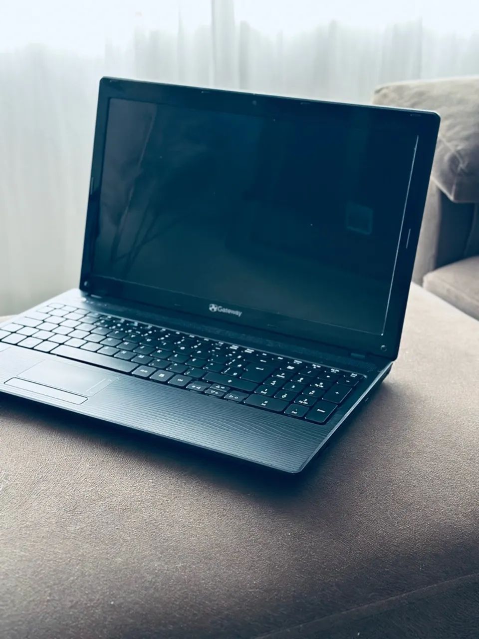 Notebook Gateway - SSD 240 GB | Intel Core i3 - Foto 2