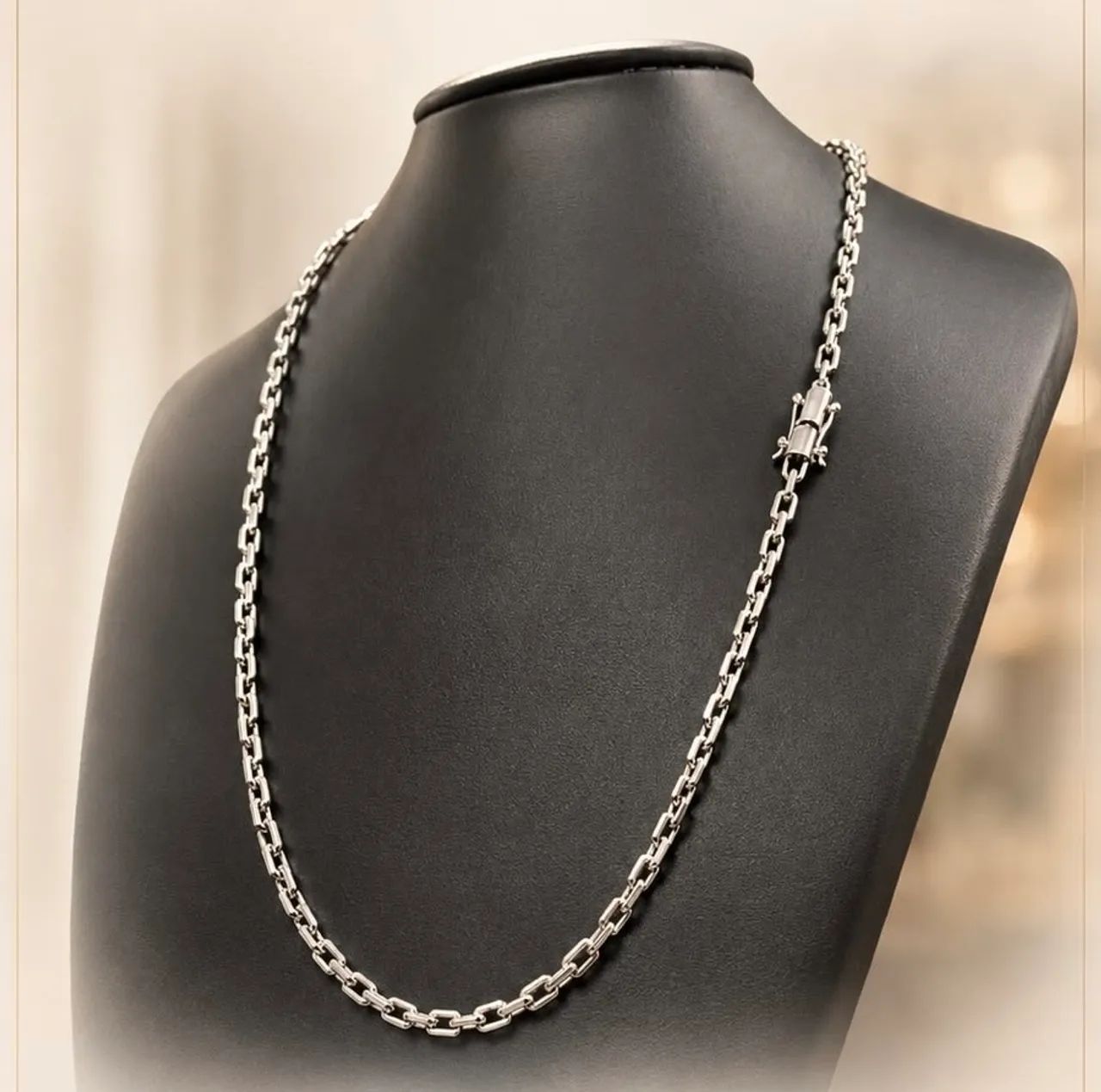 Corrente Cadeado em Ouro 18k 750