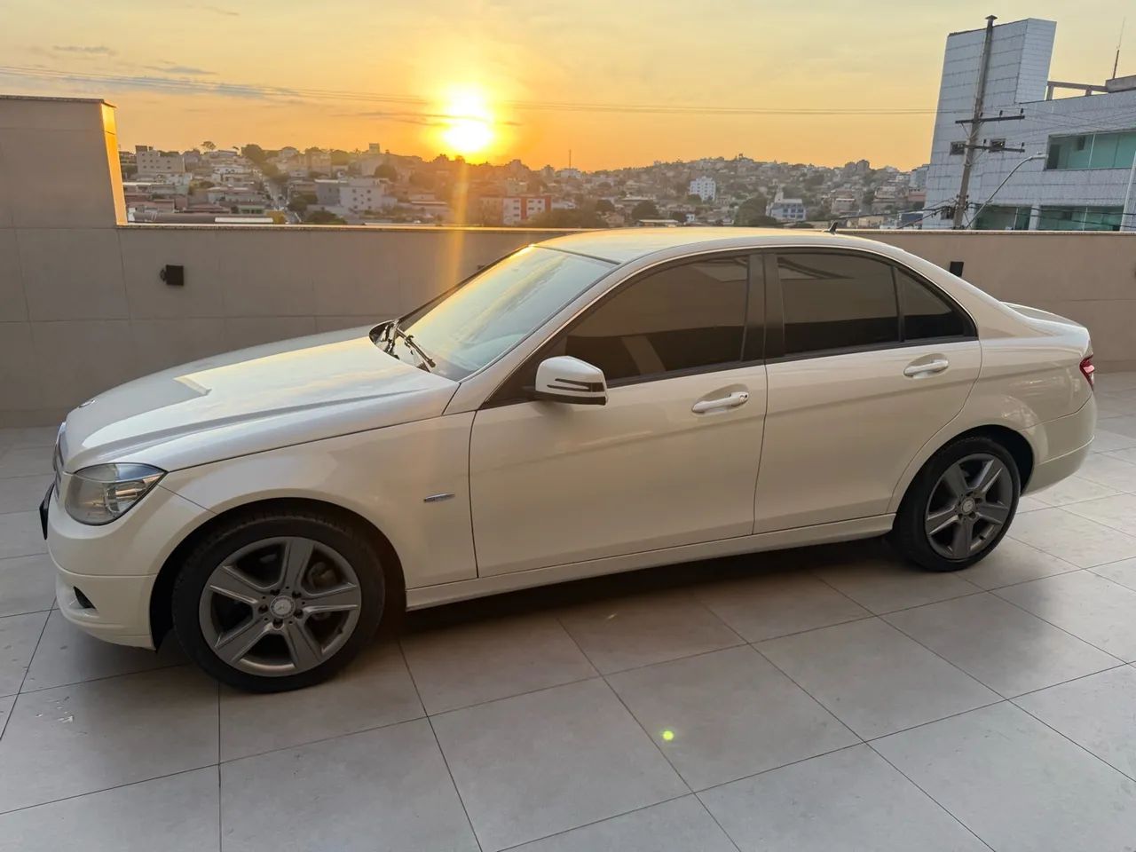Mercedes-Benz C-180 CGI Classic 1.8 16V 156cv Aut. 2011