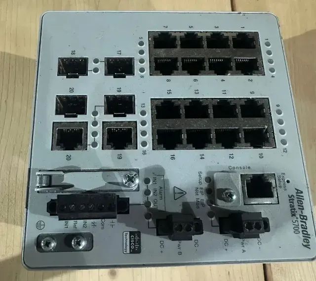 Switch Allen-bradley 1783-bms20cgl Stratix 5700 Ethernet Switch (Usado) - Foto 2