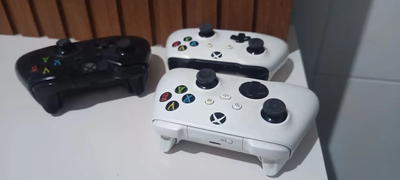 3 CONTROLES XBOX ONE