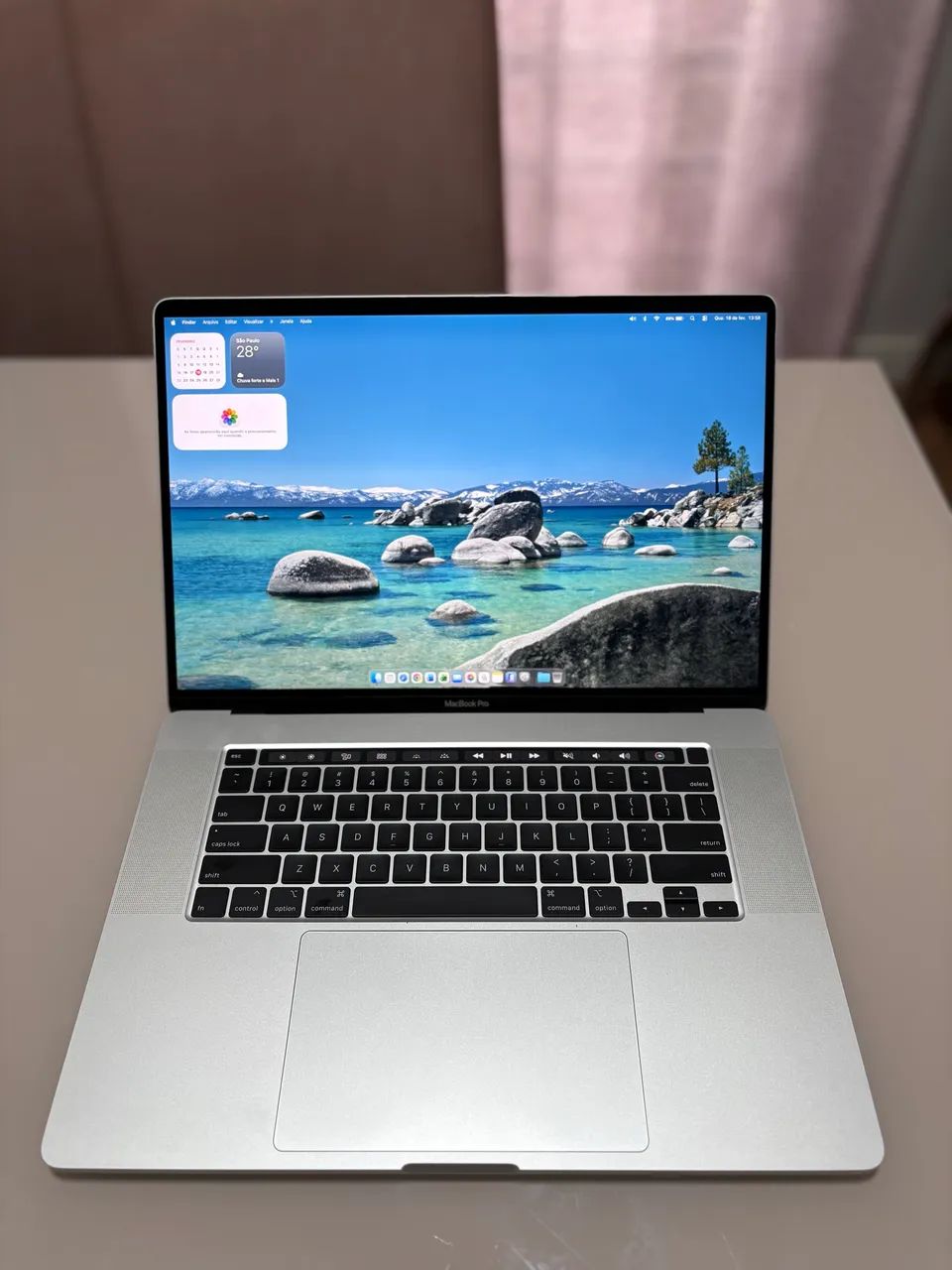 MacBook Pro 2019 Touch Bar (i7/16g/500g) 16 polegadas - placa de