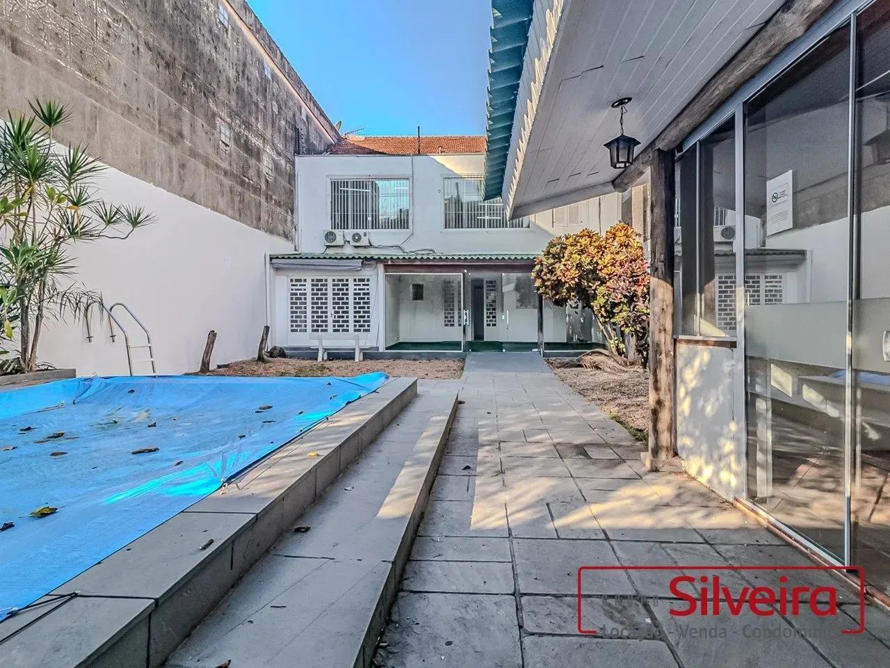 Casa Comercial para Alugar - Rua Silva Só