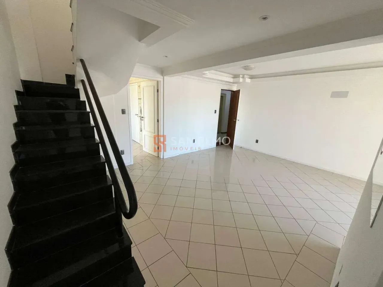 Trindade | Cobertura 5 quartos, sendo 2 suites - Foto 4