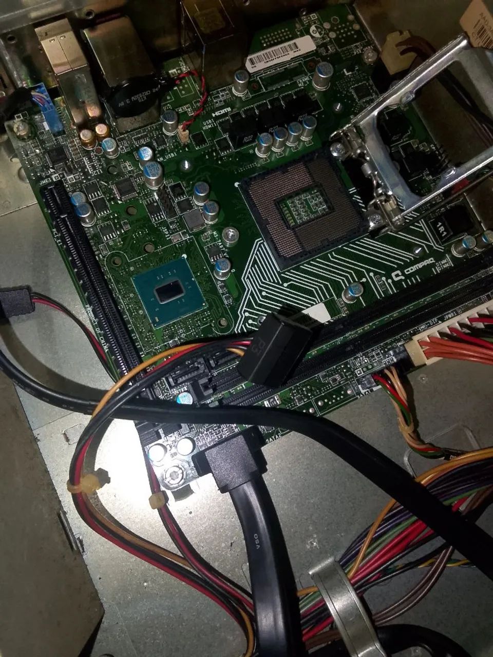 PC Celeron G3900 LGA 1151 - Placa-mãe funcionando - Foto 3