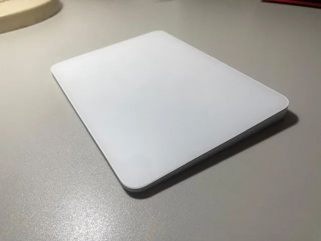 Magic Track Pad, Apple