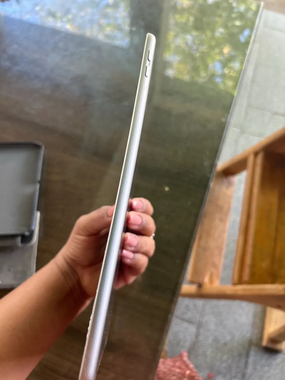 iPad Apple 10.2? Wi-Fi - Funciona Perfeitamente (Tela Quebrada) - Foto 2