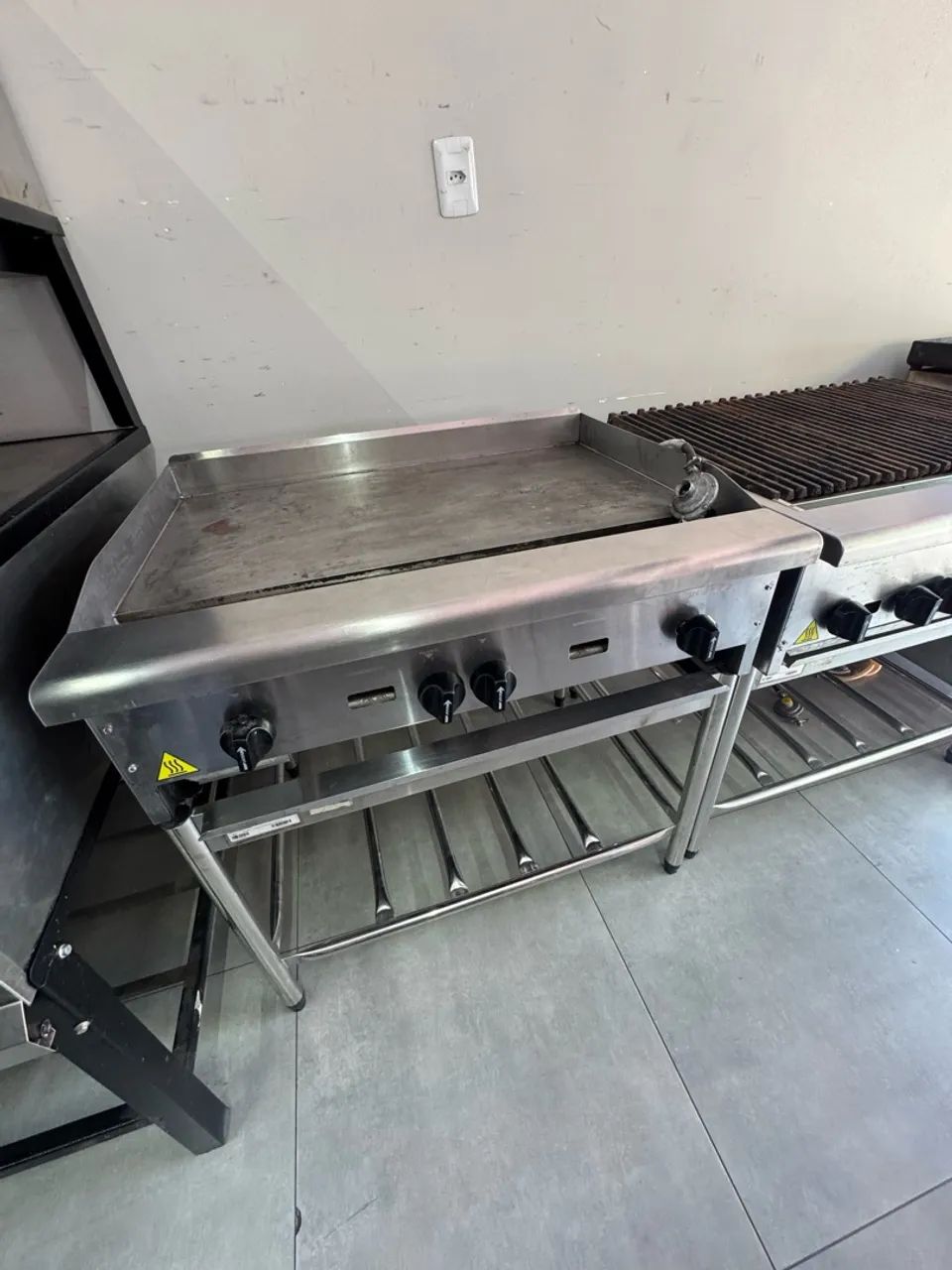 Chão é char broiler 