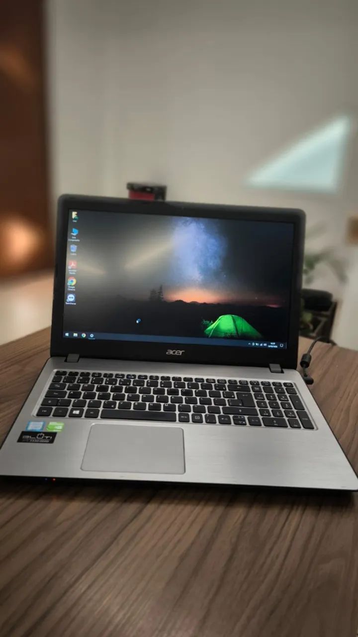 Notebook Acer i5 15.6"
