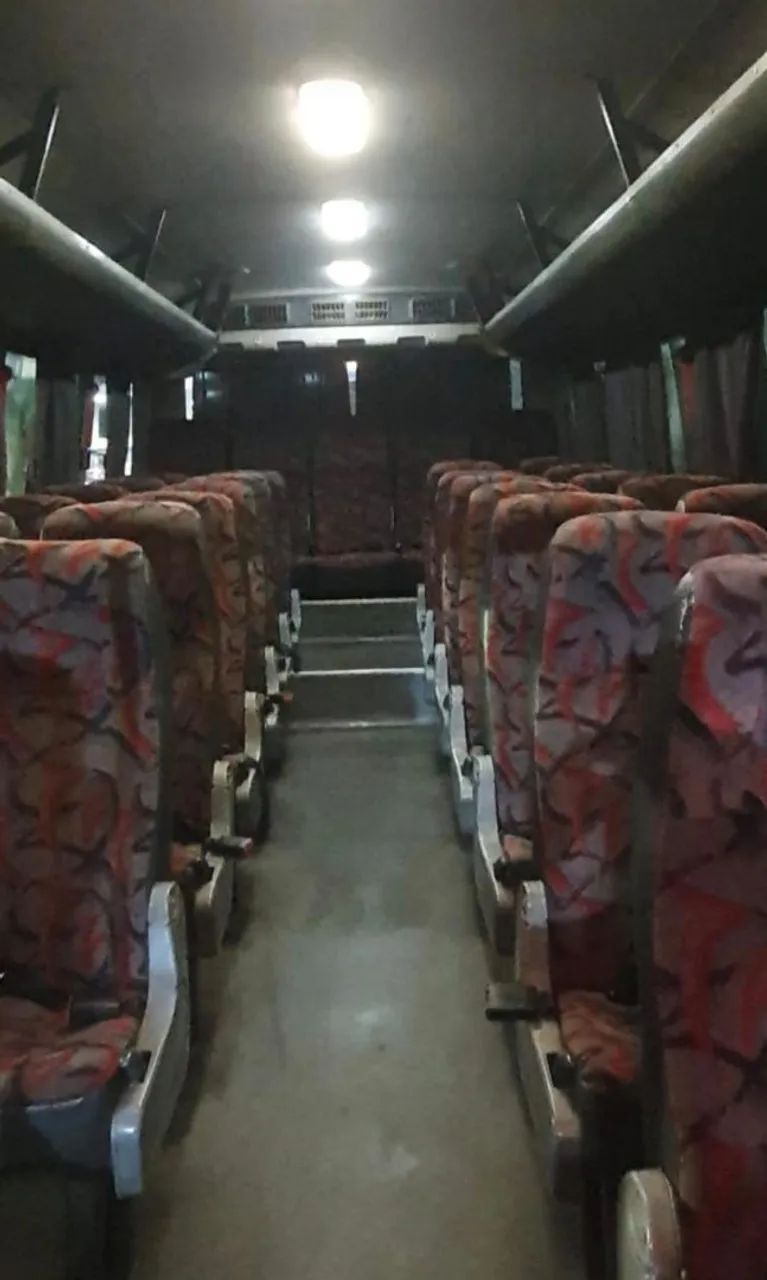 Microônibus 11/11 2° dono - Foto 2