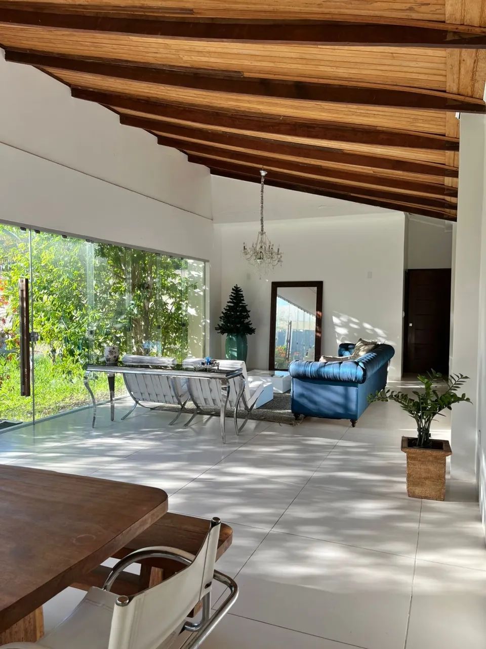Casa Moderna em terreno de 820,50m2 de esquina. - Foto 5