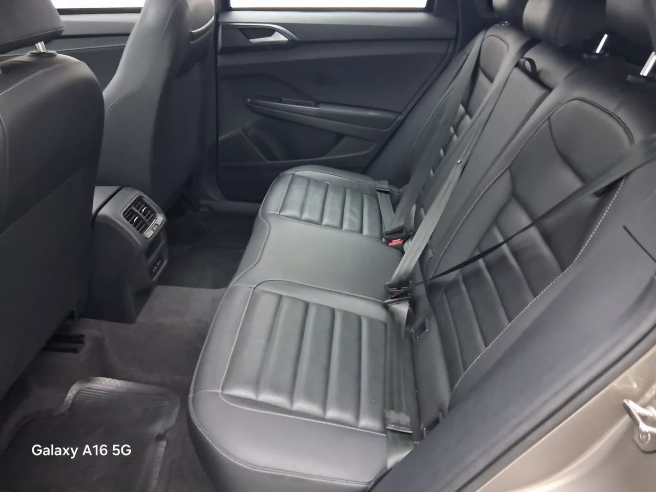 Volkswagen Taos Highline 1.4 250 TSI Flex Aut., foto 18 de 18