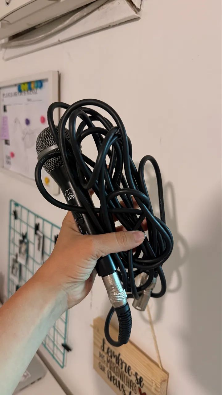 AKG D88S Wired Microphone432209283588433921