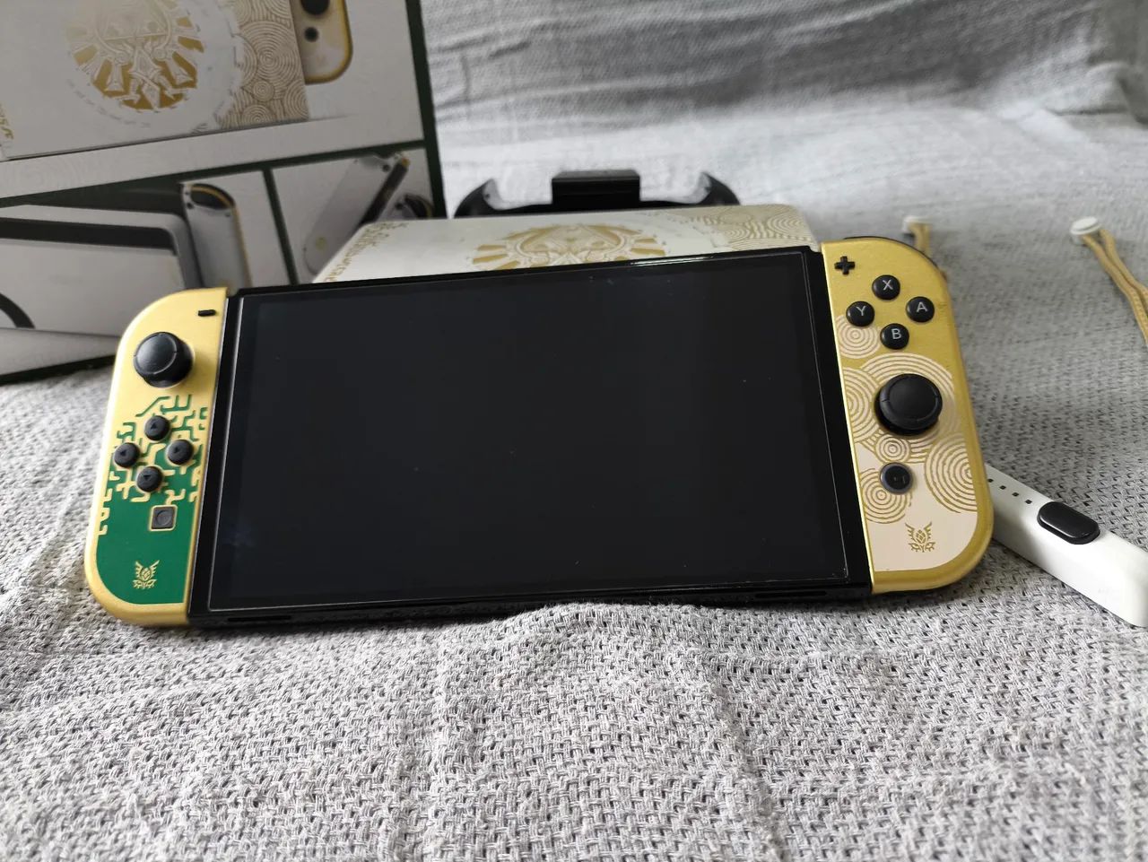 Nintendo Switch Oled Edição Zelda desblqd completo - Foto 3