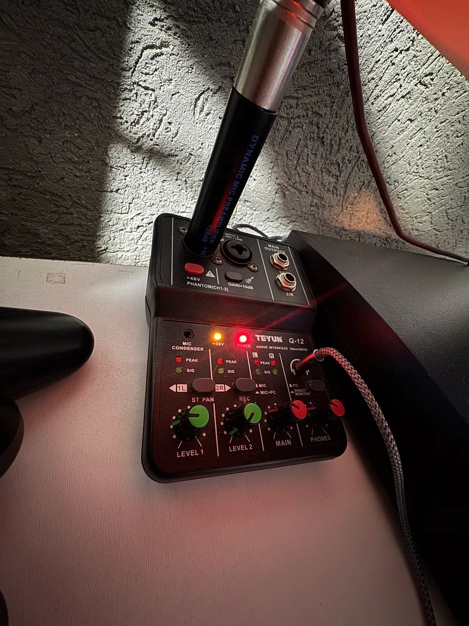 Microfone XLR - TLM 103 Black + Interface de Áudio Teyun Q12 - Foto 5