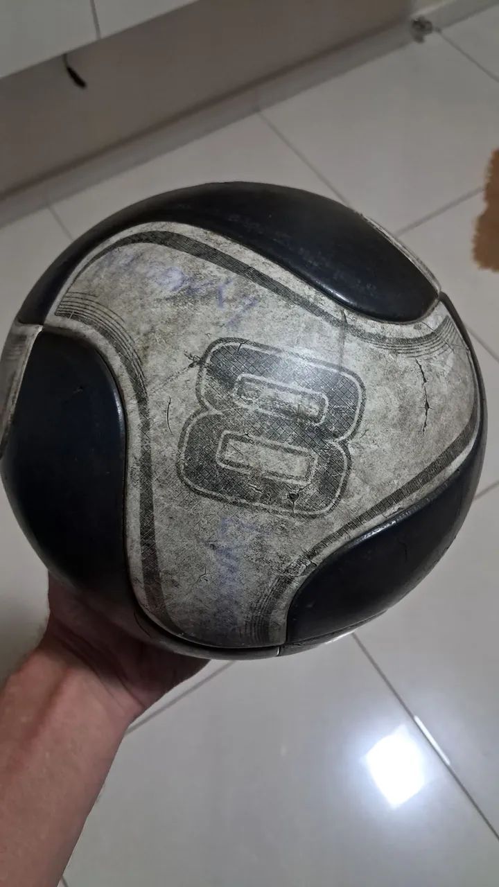 Bola 