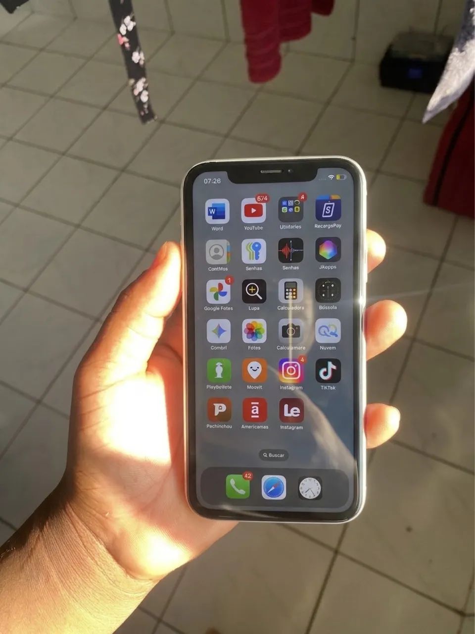 iPhone XR SEM MARCA DE USO 