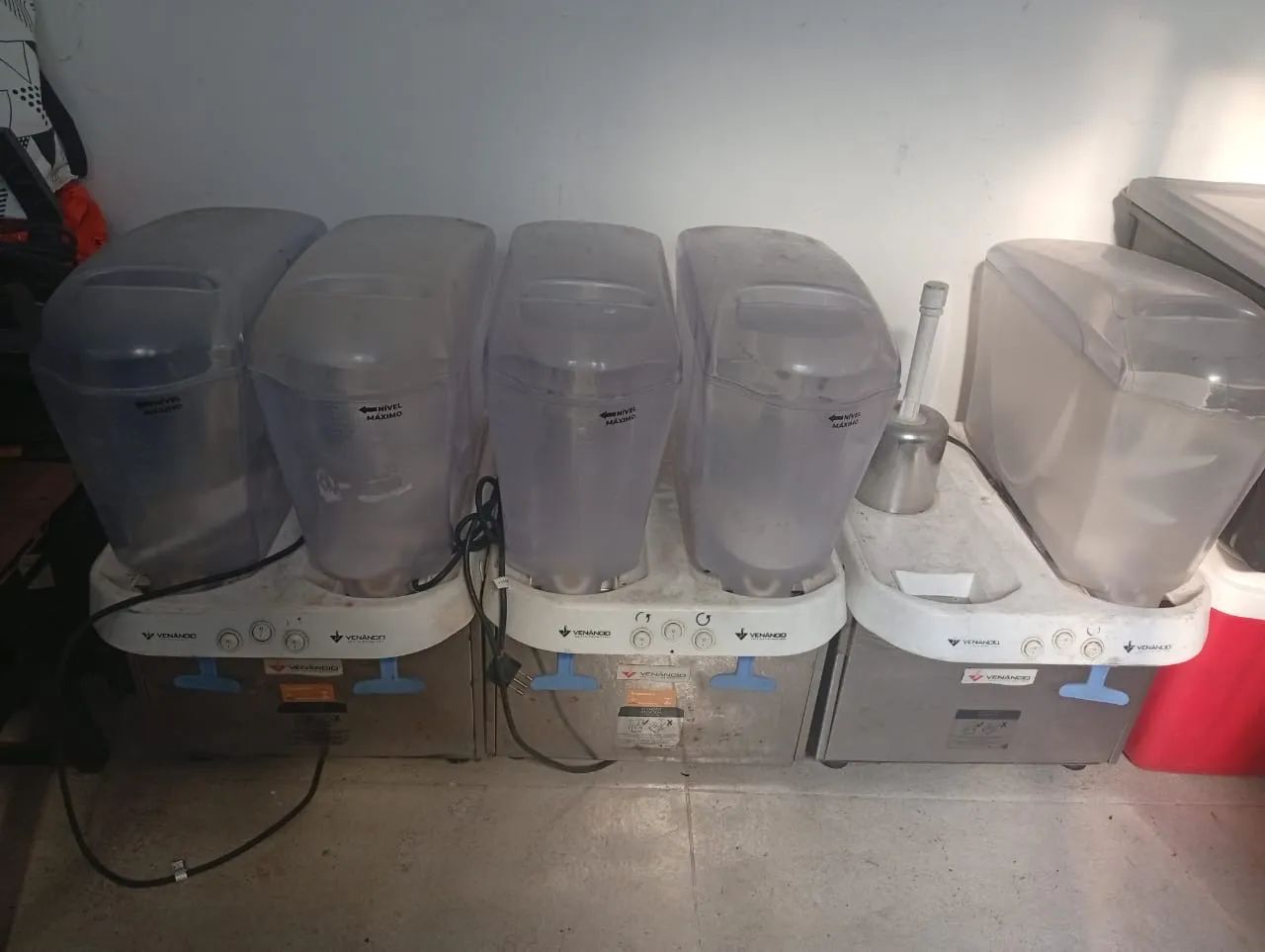 refresqueira industrial dupla da marca Venâncio (modelo RV216)