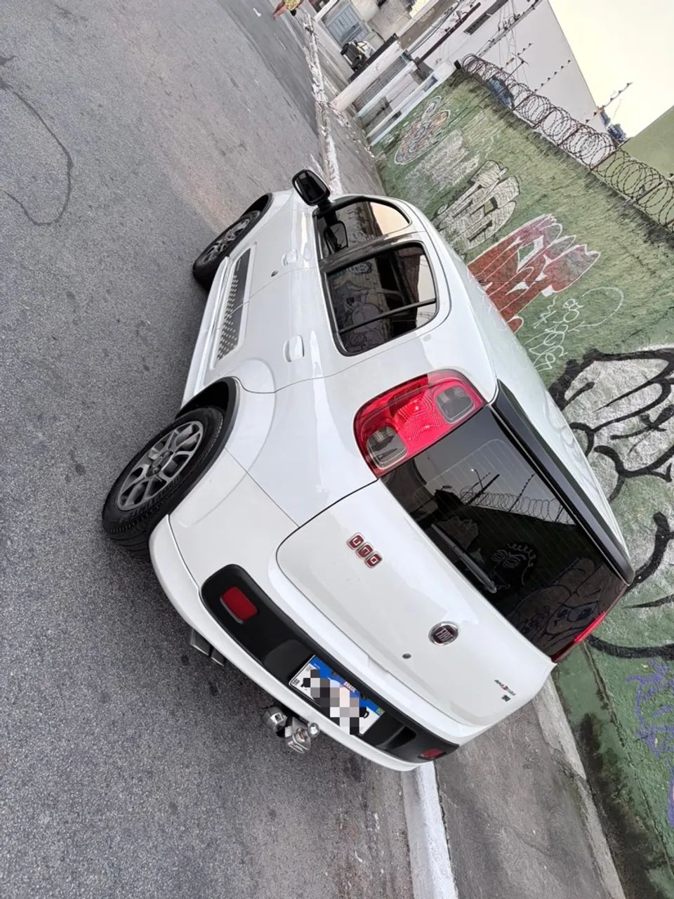 Fiat Uno Sporting 1.4 EVO Fire Flex 8V 4P 2013 - Foto 4