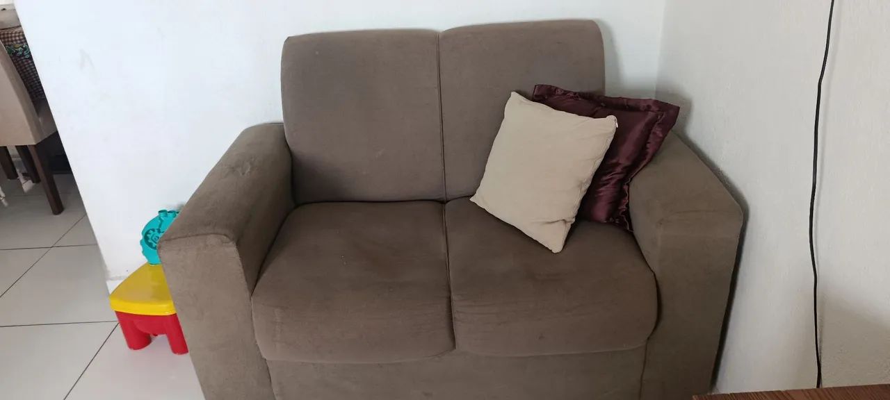  Sofá de 2 e 3 lugares