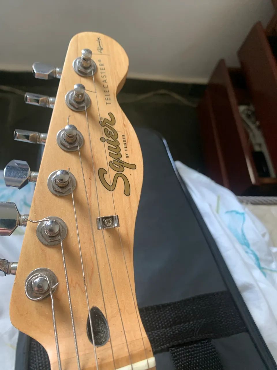 guitarra fender squier affinity telecaster