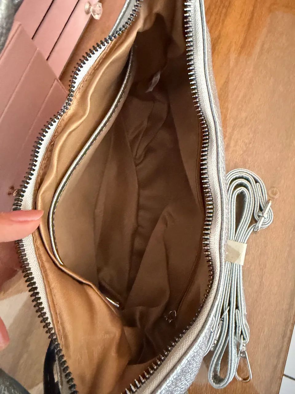 Bolsa baguete e tira colo prata  - Foto 3