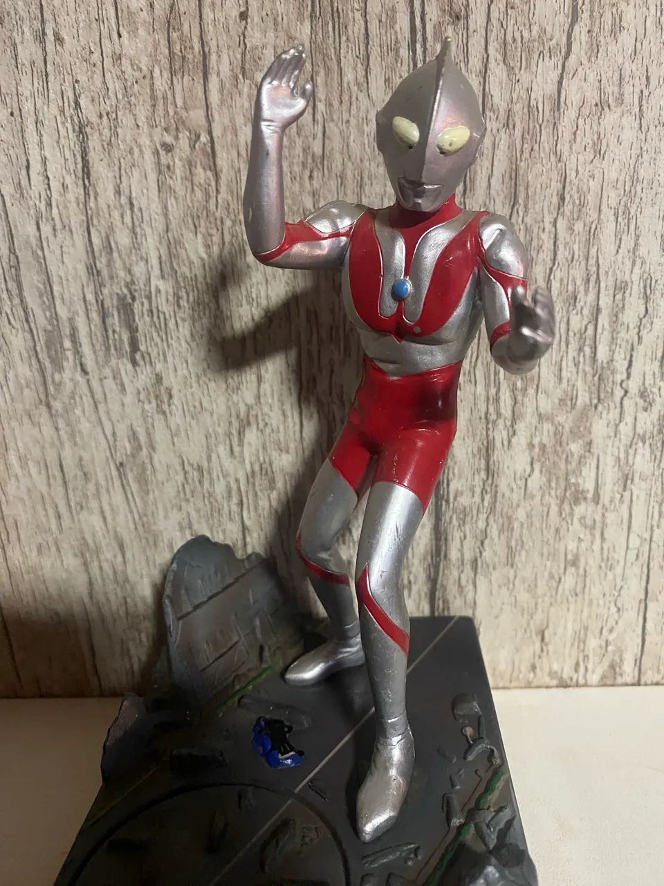Action figure ( ultraman )