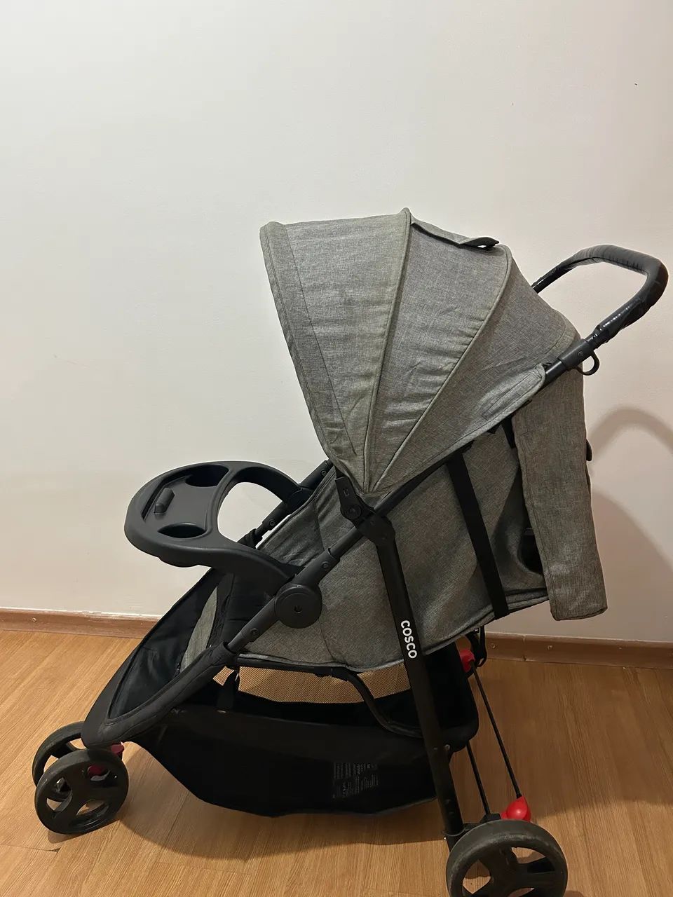 Carrinho de bebê cosco 